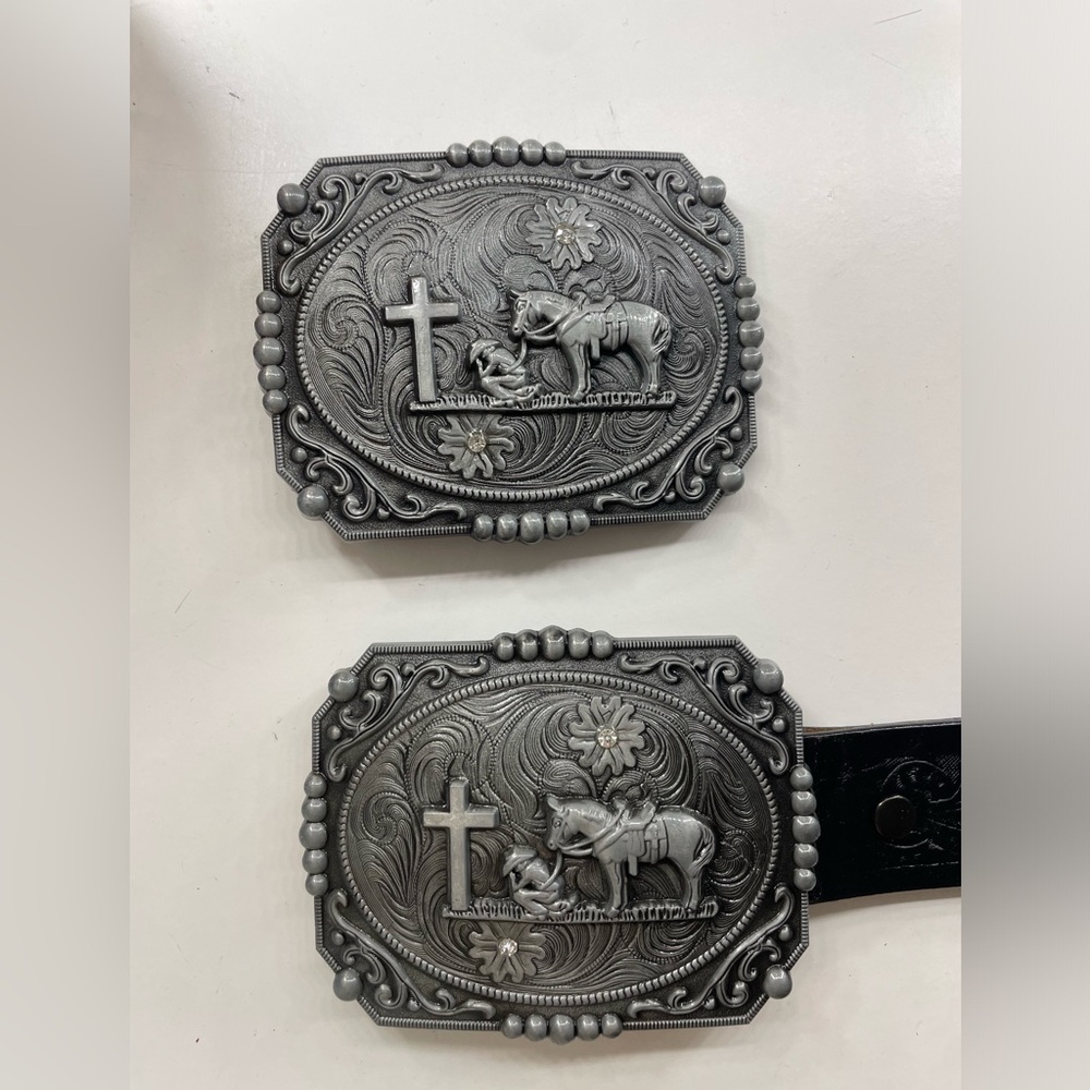 Silver metal belt buckles